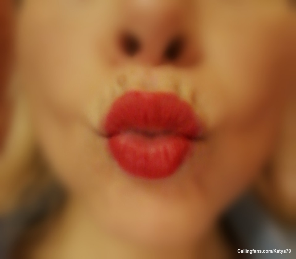 💋